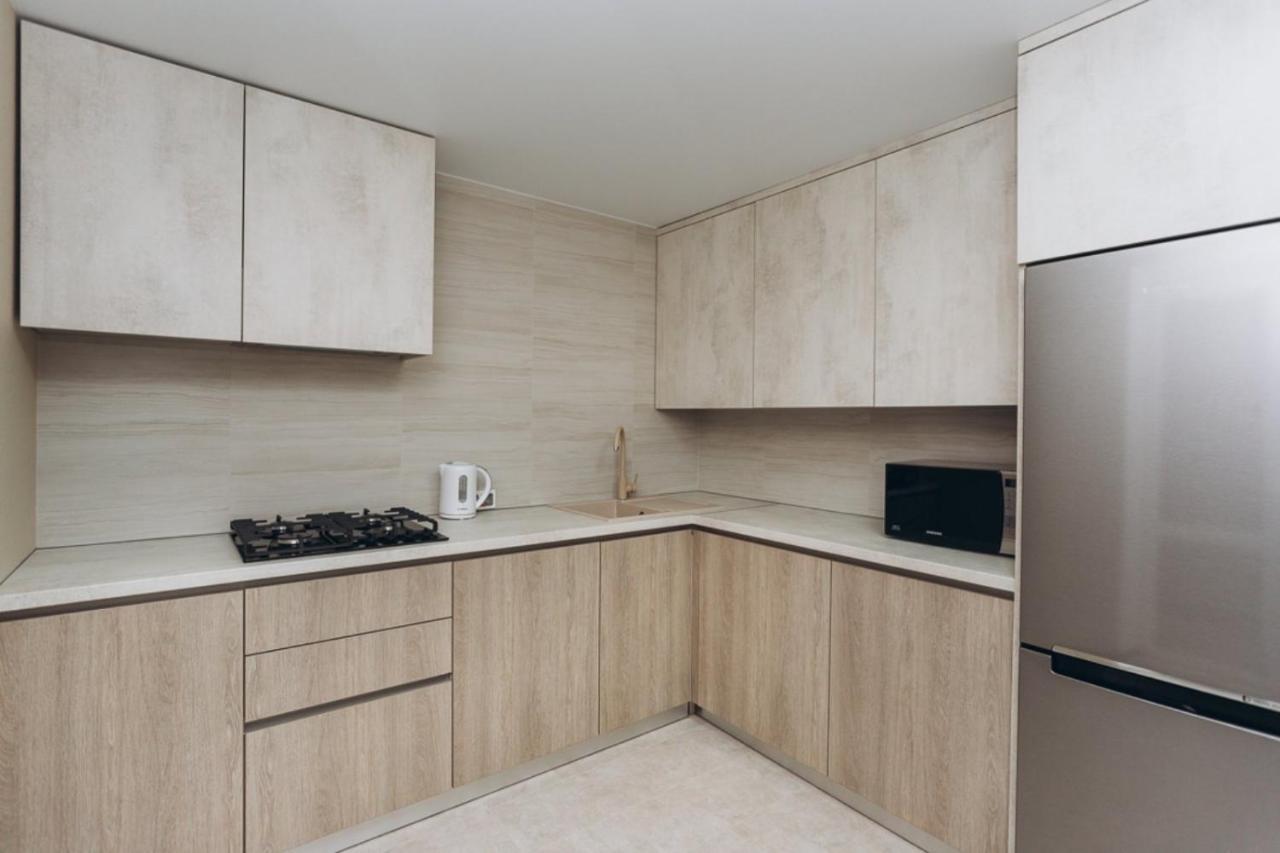 Ferienwohnung Vip Flat Lavina Проспект М Лушпи 2 Корп2 Sumy Exterior foto