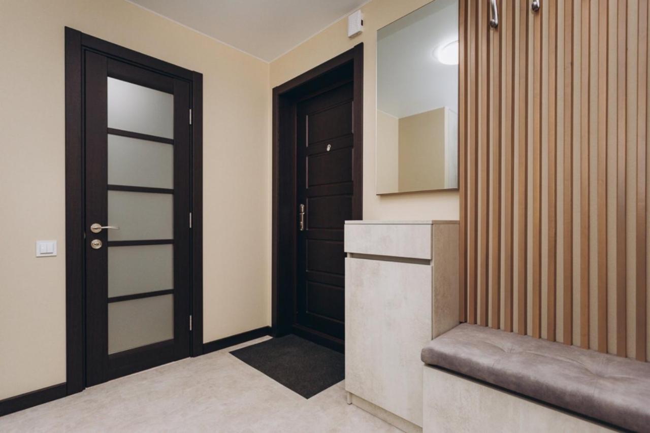 Ferienwohnung Vip Flat Lavina Проспект М Лушпи 2 Корп2 Sumy Exterior foto